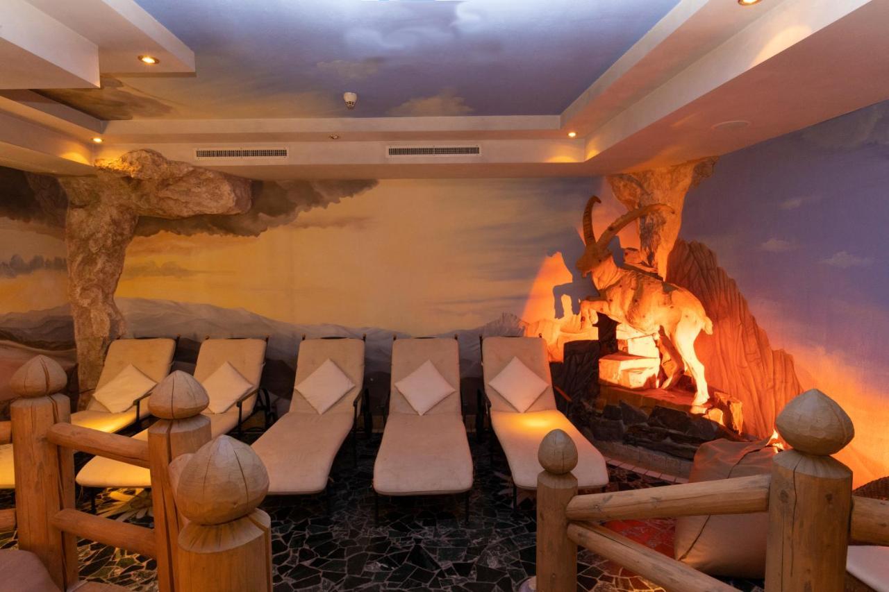 Garni Monte Bianco Hotel 4*