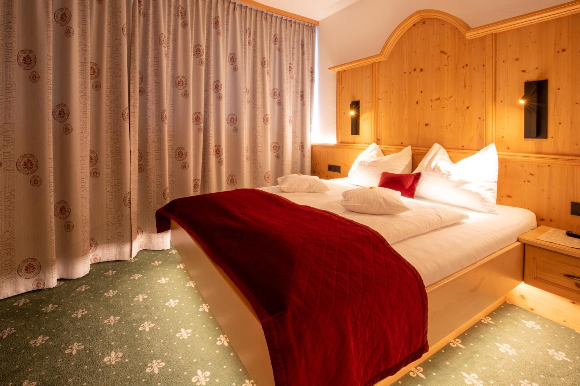 Garni Monte Bianco Hotel 4*
