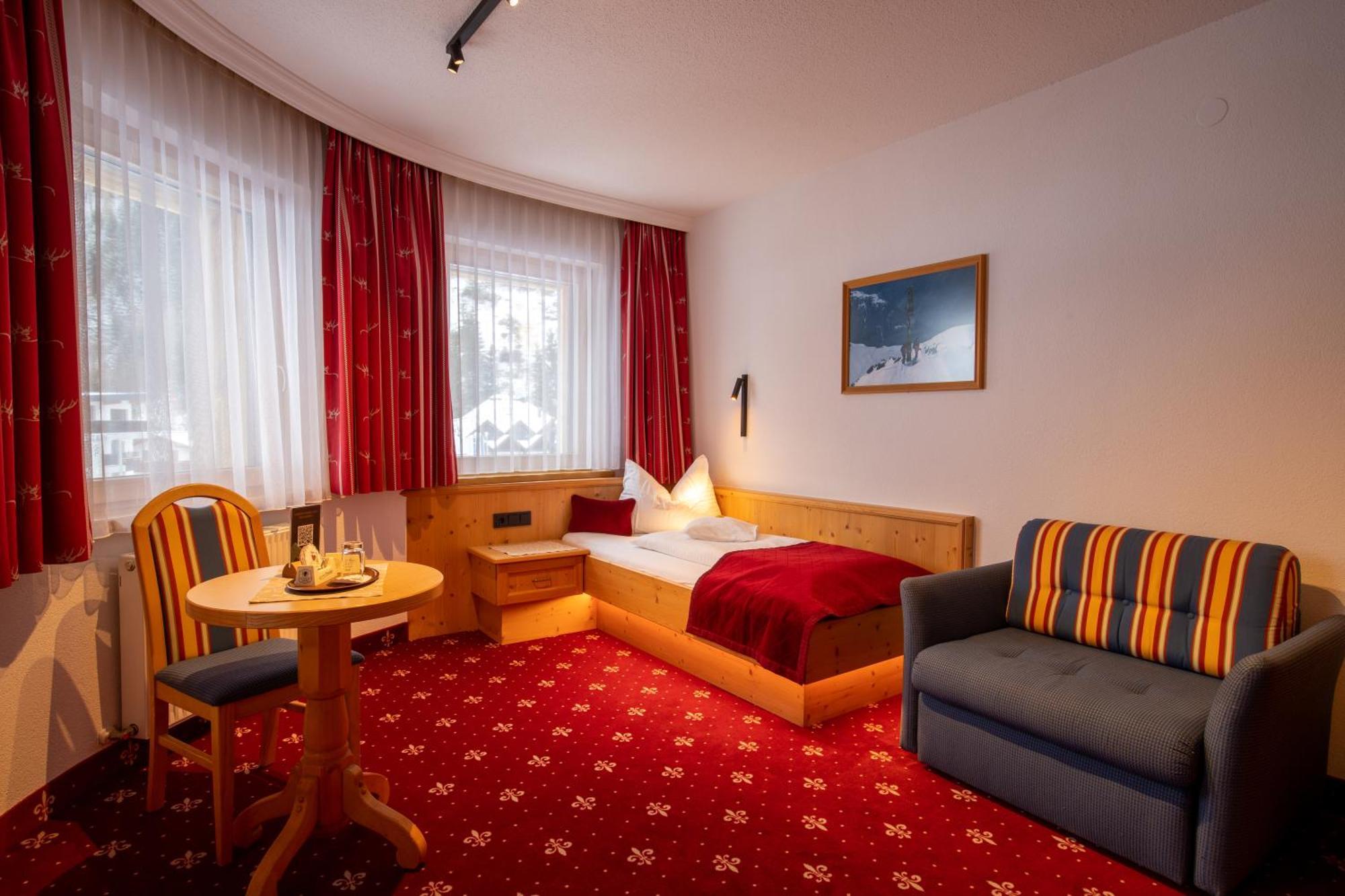 Hotel Garni Monte Bianco 4*