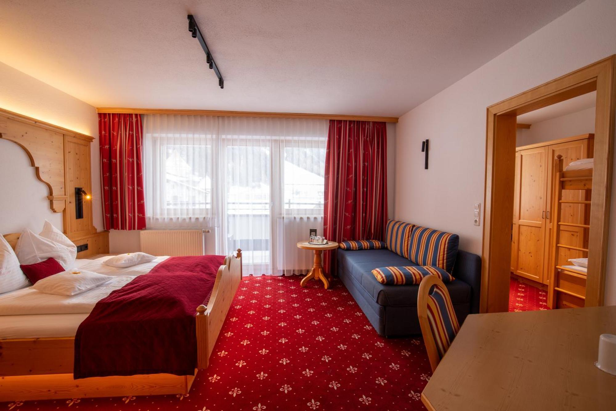 Hotel Garni Monte Bianco 4*